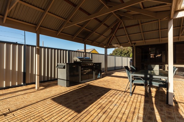 Sails Hotel Geraldton - BBQ